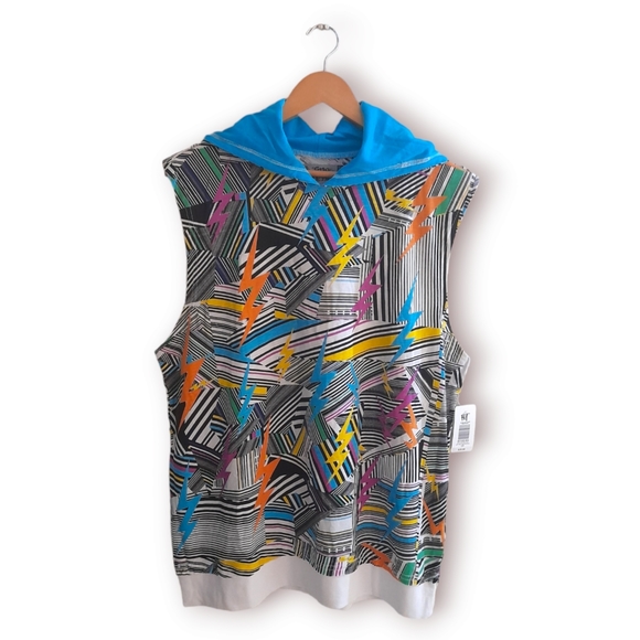 ● NWT Hot Topic | Workout Sleeveless Hoddie - Picture 3 of 12